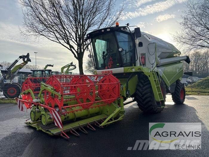 CLAAS TUCANO 420 Combine harvesters