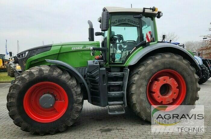 Fendt 1042 VARIO S4 Tractors