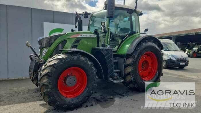Fendt 724 VARIO S4 Tractors