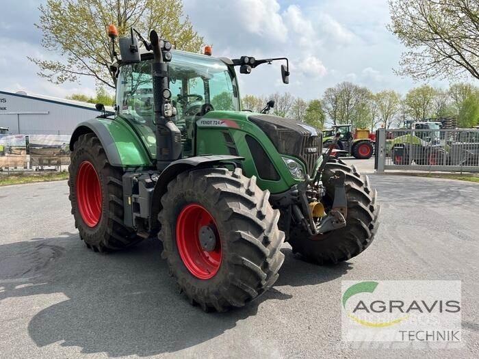 Fendt 724 VARIO S4 Tractors