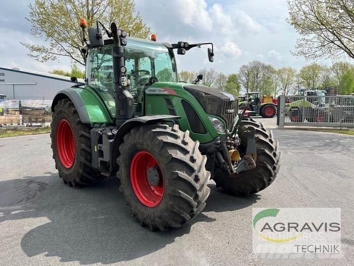 Fendt 724 VARIO S4 Tractors