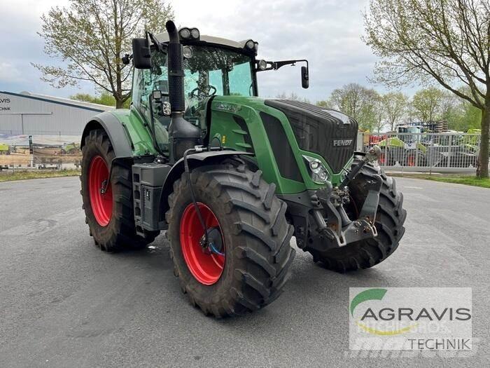 Fendt 824 VARIO S4 Tractors