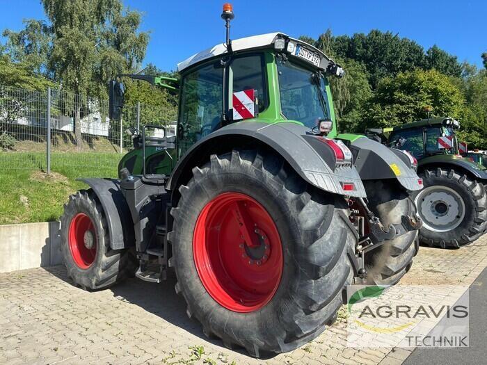 Fendt 828 VARIO S4 Tractors