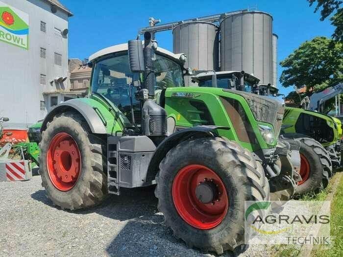 Fendt 828 VARIO S4 Tractors