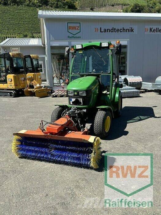 John Deere 2320 Compact tractors