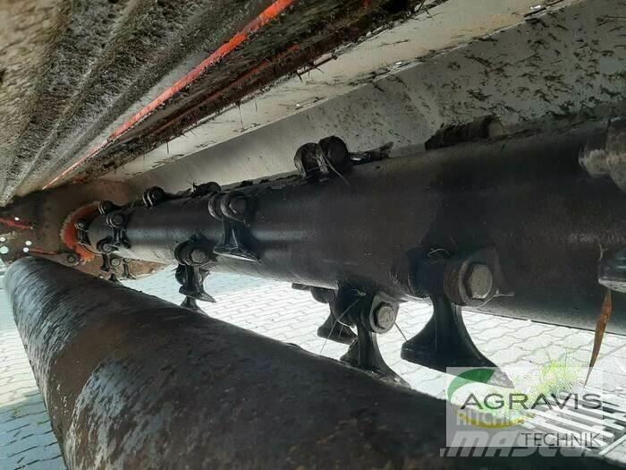 Kuhn BP 8300 Wood splitters, cutters, and chippers