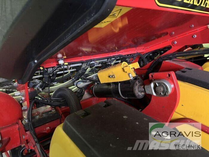 Väderstad TEMPO TPF 8 Drills