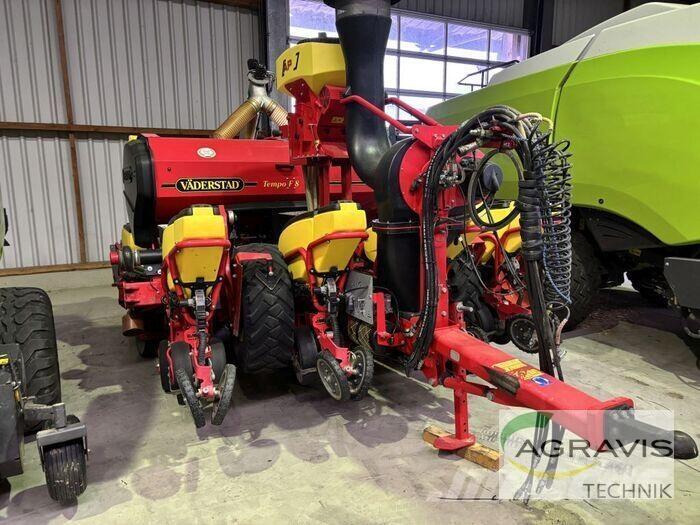 Väderstad TEMPO TPF 8 Drills