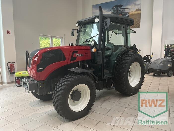 Valtra F105S 2D3 Tractors