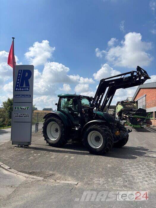Valtra N 134 H5 Tractors