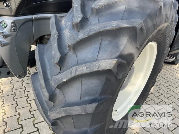 Valtra T 235 D 2A1 Tractors