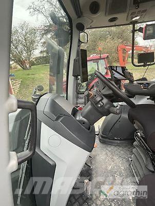 Valtra T215D Tractors
