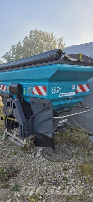  X40+ Mineral spreaders