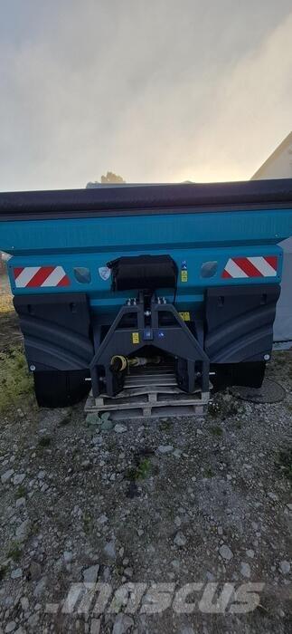  X40+ Mineral spreaders