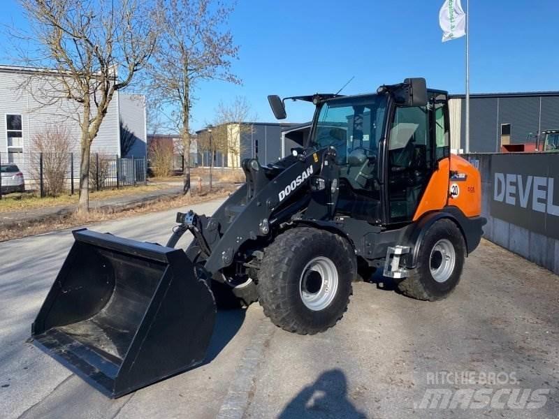 Doosan DL 80-7 Wheel loaders