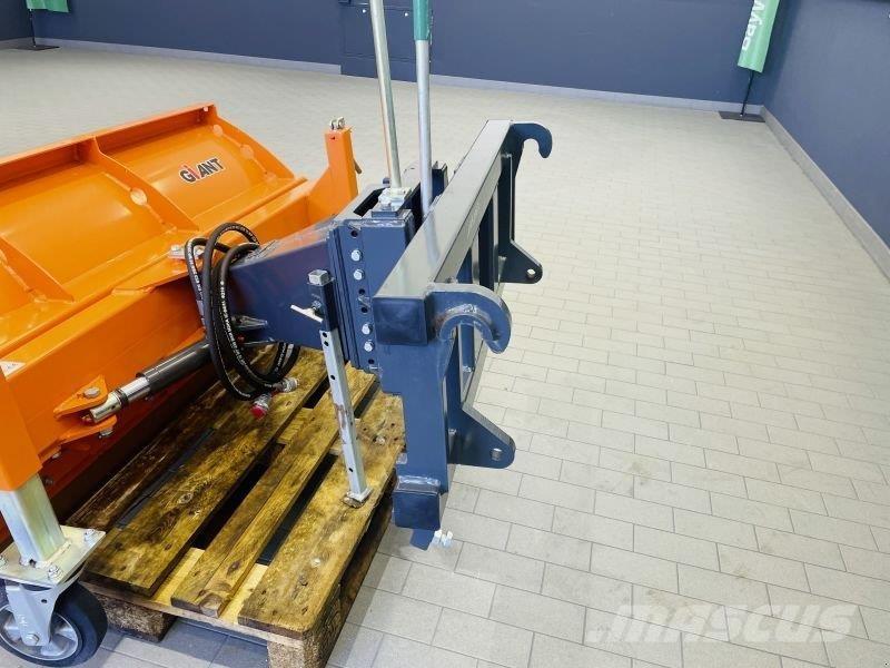 GiANT SK 180 FEL`s  spares & accessories