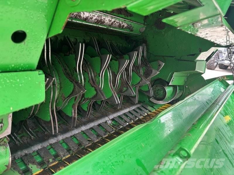 John Deere 623 Round balers