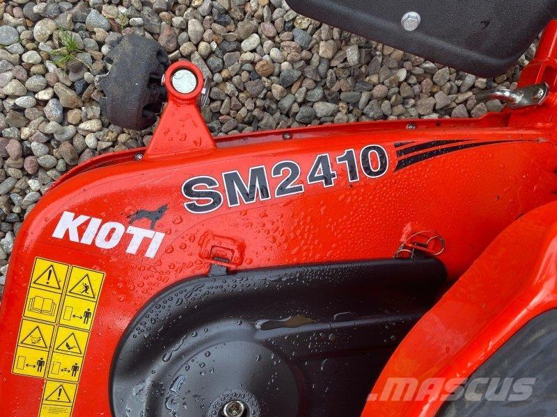 Kioti CS 2520H Compact tractors