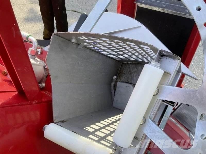  SIT - 700 P 2 Wood splitters, cutters, and chippers
