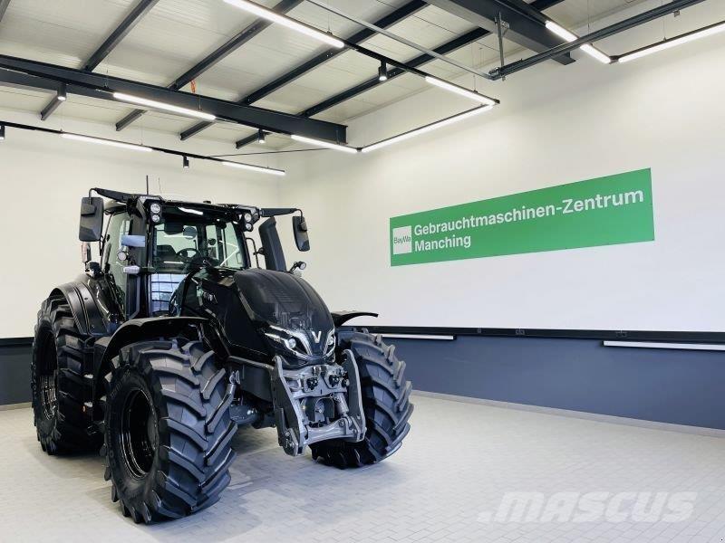 Valtra Q285 Tractors