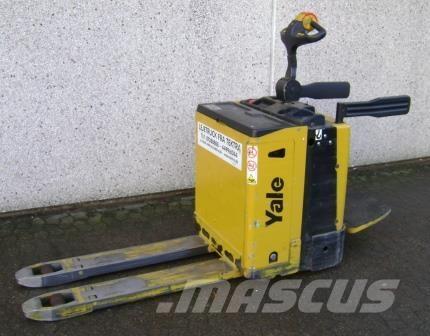 Yale MP20X - 400 AH Low lifter with platform