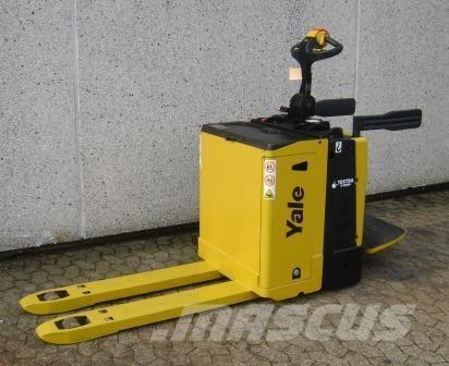 Yale MP20X - 500 AH Low lifter with platform