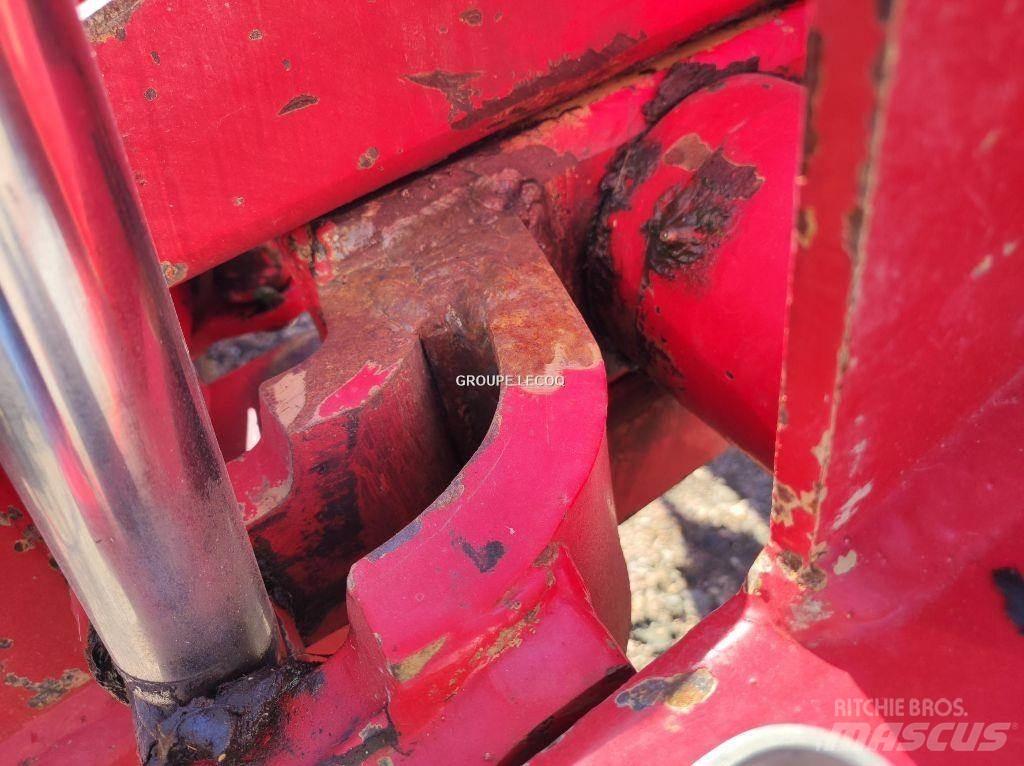 Demblon T172 NSH Conventional ploughs