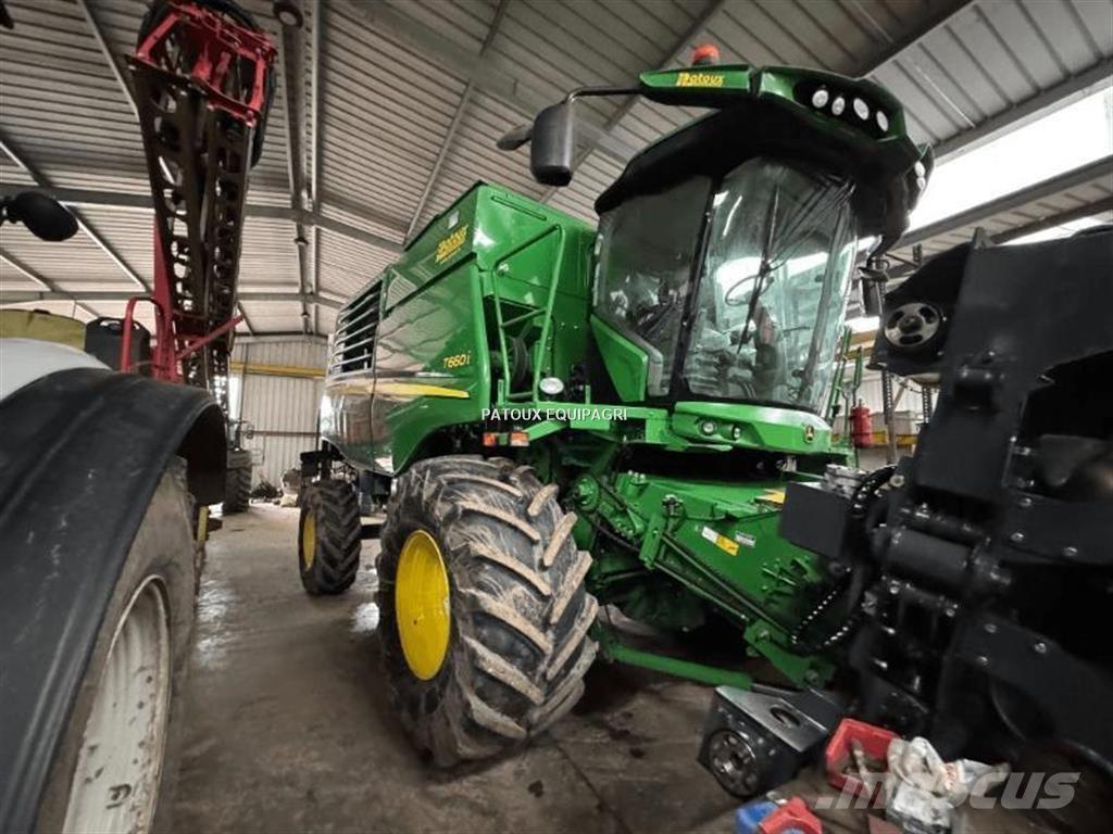John Deere T660 Combine harvesters