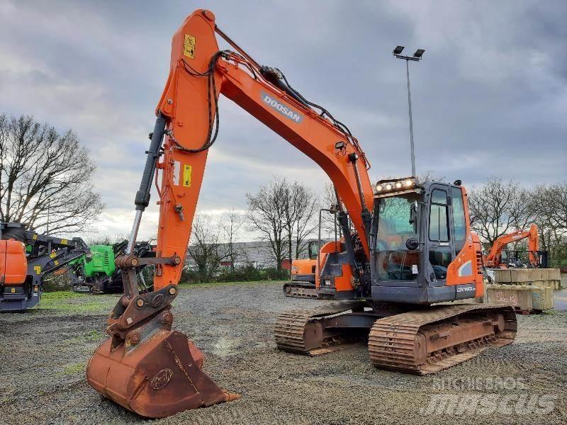 Doosan DX140LCR-5 Crawler excavators