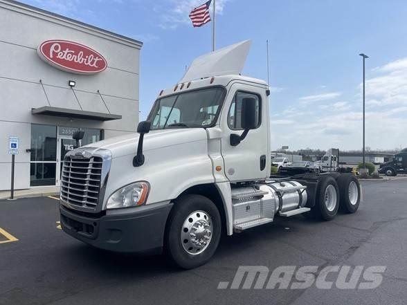 Freightliner CASCADIA 116 Truck Tractor Units