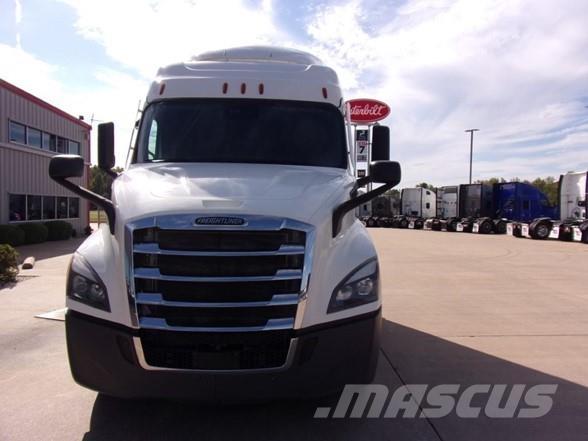 Freightliner CASCADIA 116 Truck Tractor Units