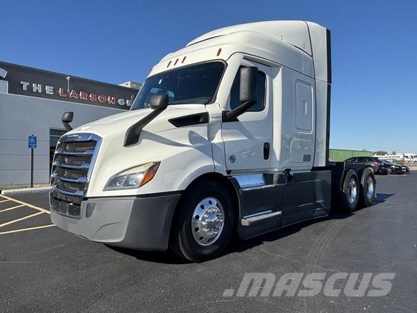 Freightliner CASCADIA 116 Truck Tractor Units
