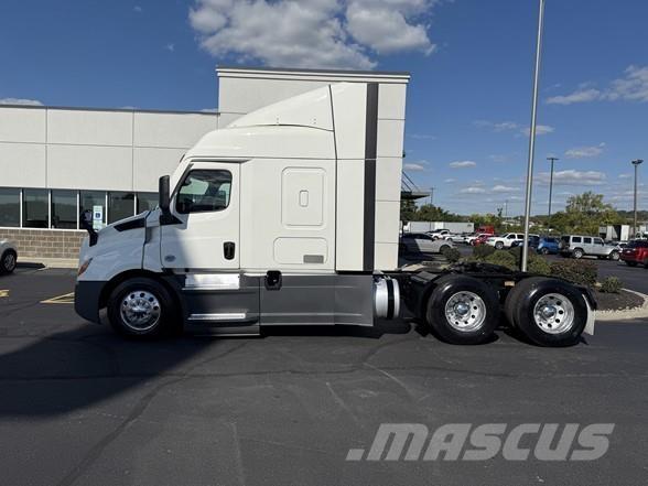 Freightliner CASCADIA 116 Truck Tractor Units