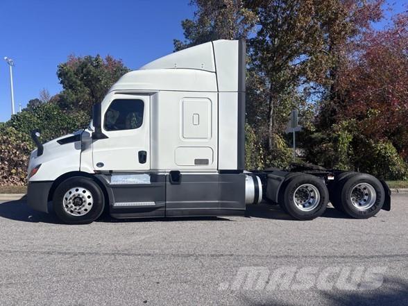Freightliner CASCADIA 116 Truck Tractor Units