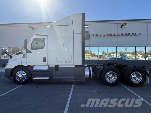 Freightliner CASCADIA 116 Truck Tractor Units