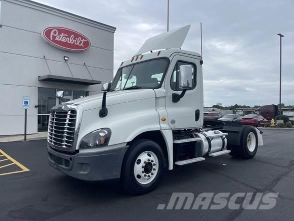 Freightliner CASCADIA 125 Truck Tractor Units