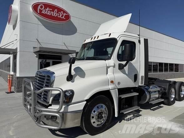 Freightliner CASCADIA 125 Truck Tractor Units