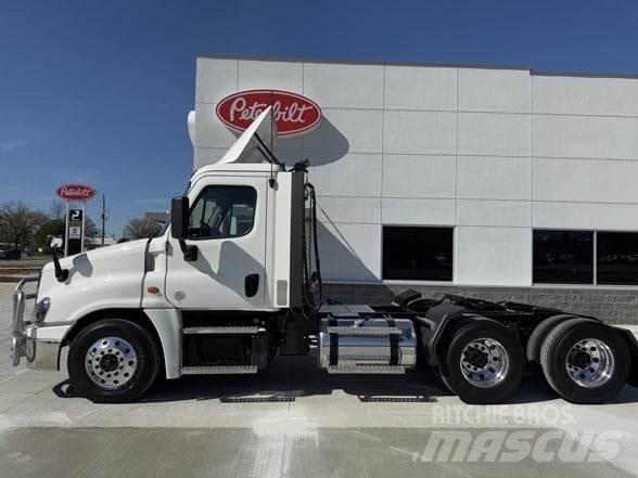 Freightliner CASCADIA 125 Truck Tractor Units