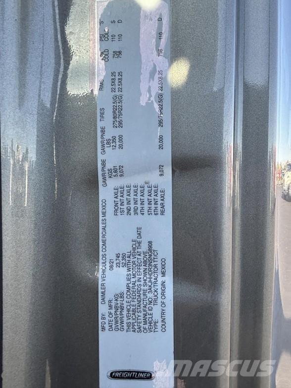 Freightliner CASCADIA 126 Truck Tractor Units