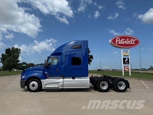 International LT Truck Tractor Units