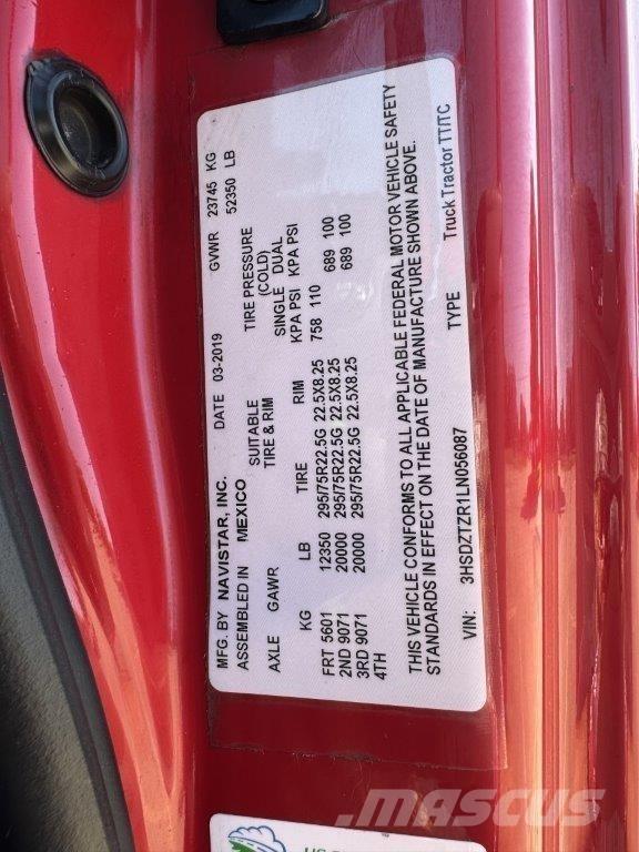 International LT Truck Tractor Units