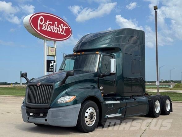 International LT Truck Tractor Units