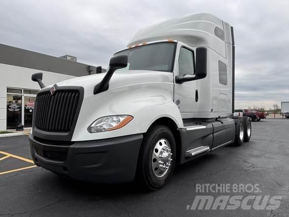 International LT Truck Tractor Units