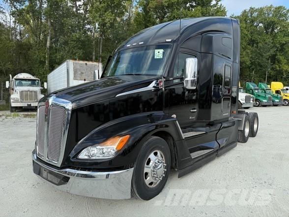 Kenworth T680 Truck Tractor Units