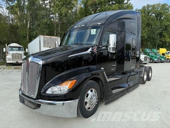 Kenworth T680 Truck Tractor Units
