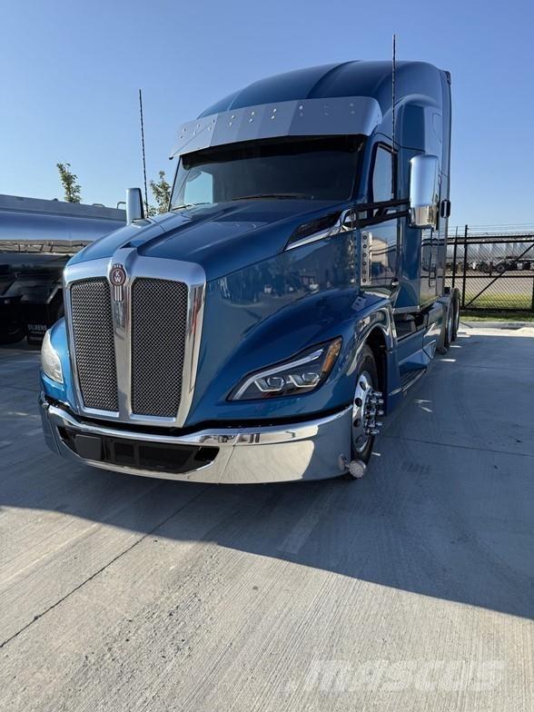 Kenworth T680 Truck Tractor Units