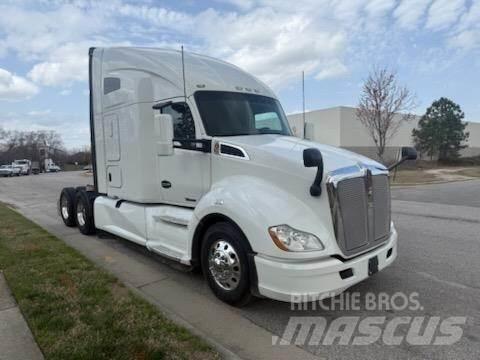Kenworth T680 Truck Tractor Units