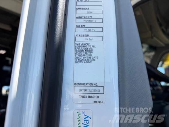 Kenworth T680 Truck Tractor Units