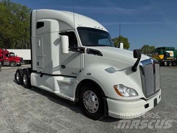 Kenworth T680 Truck Tractor Units