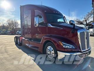 Kenworth T680 Truck Tractor Units